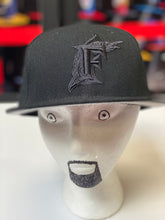 Load image into Gallery viewer, FLORIDA MARINERS ALL BLACK SNAPBACK