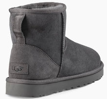 Load image into Gallery viewer, UGG classic mini ll