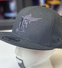 Load image into Gallery viewer, FLORIDA MARINERS ALL BLACK SNAPBACK