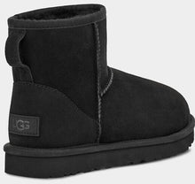 Load image into Gallery viewer, Uggs mini ll boot black